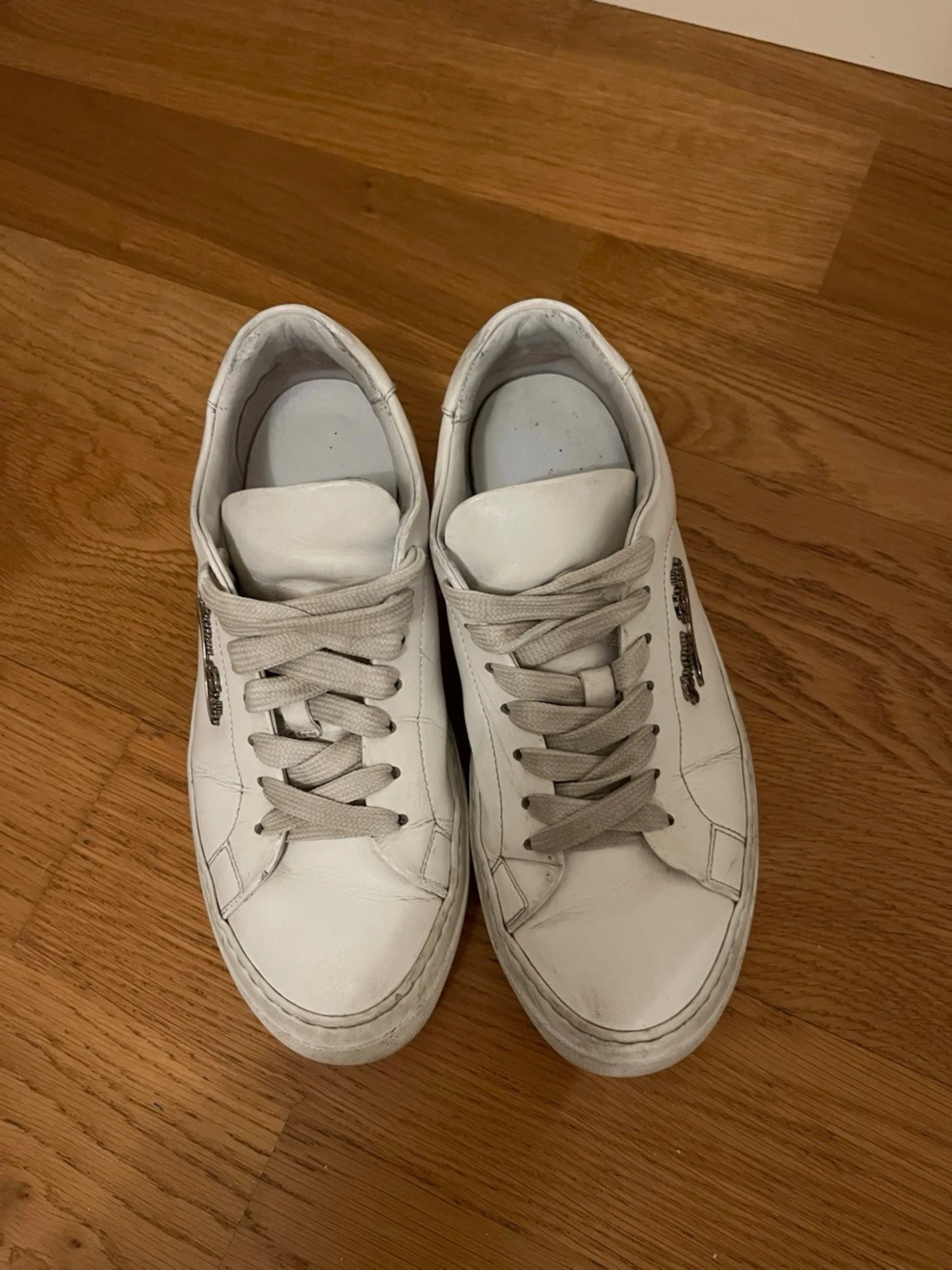 Vita Philipp Plein sneakers i läder - 4