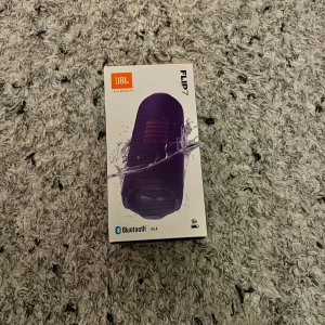 JBL Flip 7  - Säljer min jbl flip 7 i färgen lila