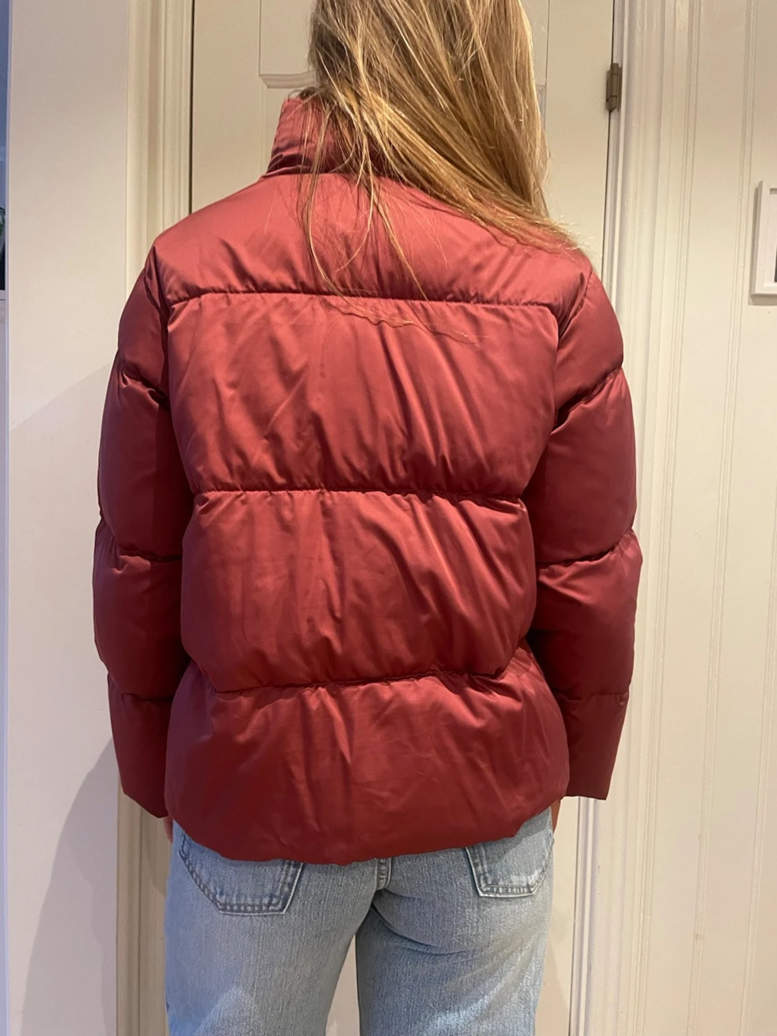 Vinröd pufferjacka från Max Mara - 2