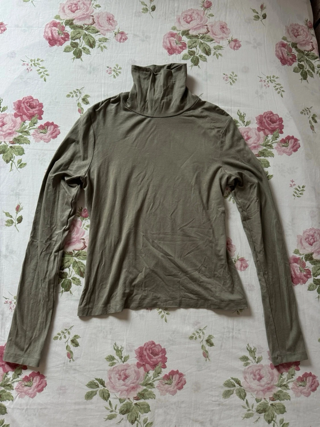 Olivgrön polotopp med långa ärmar - 3