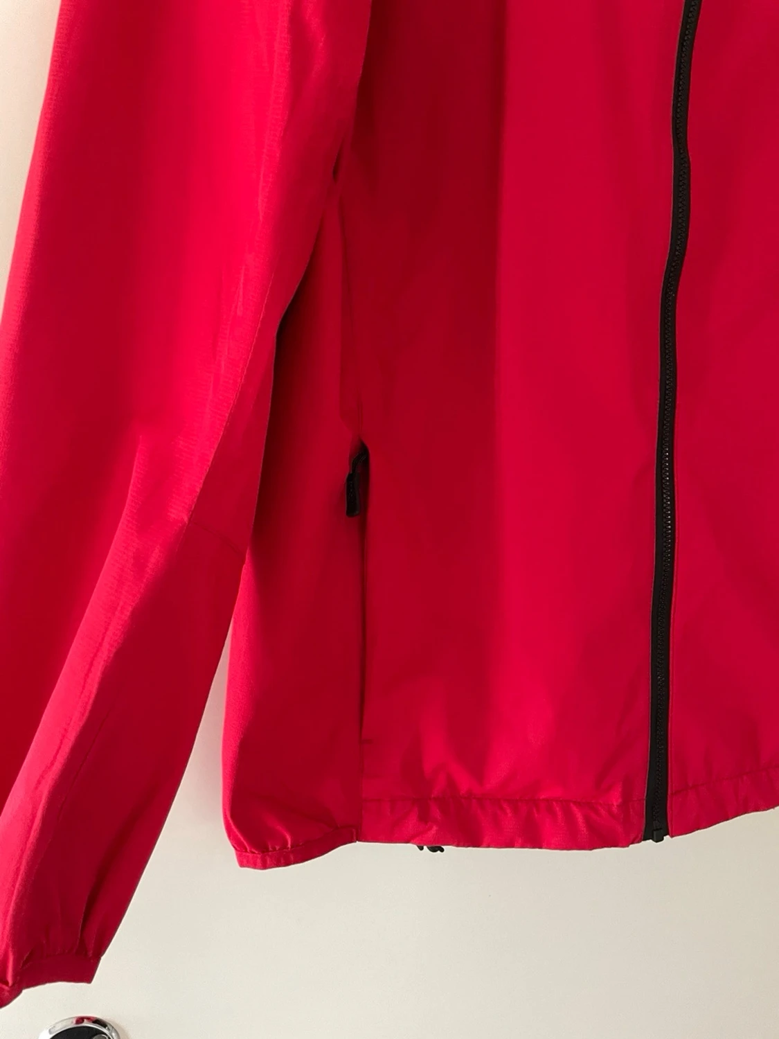 Röd vindjacka från Strova - 4