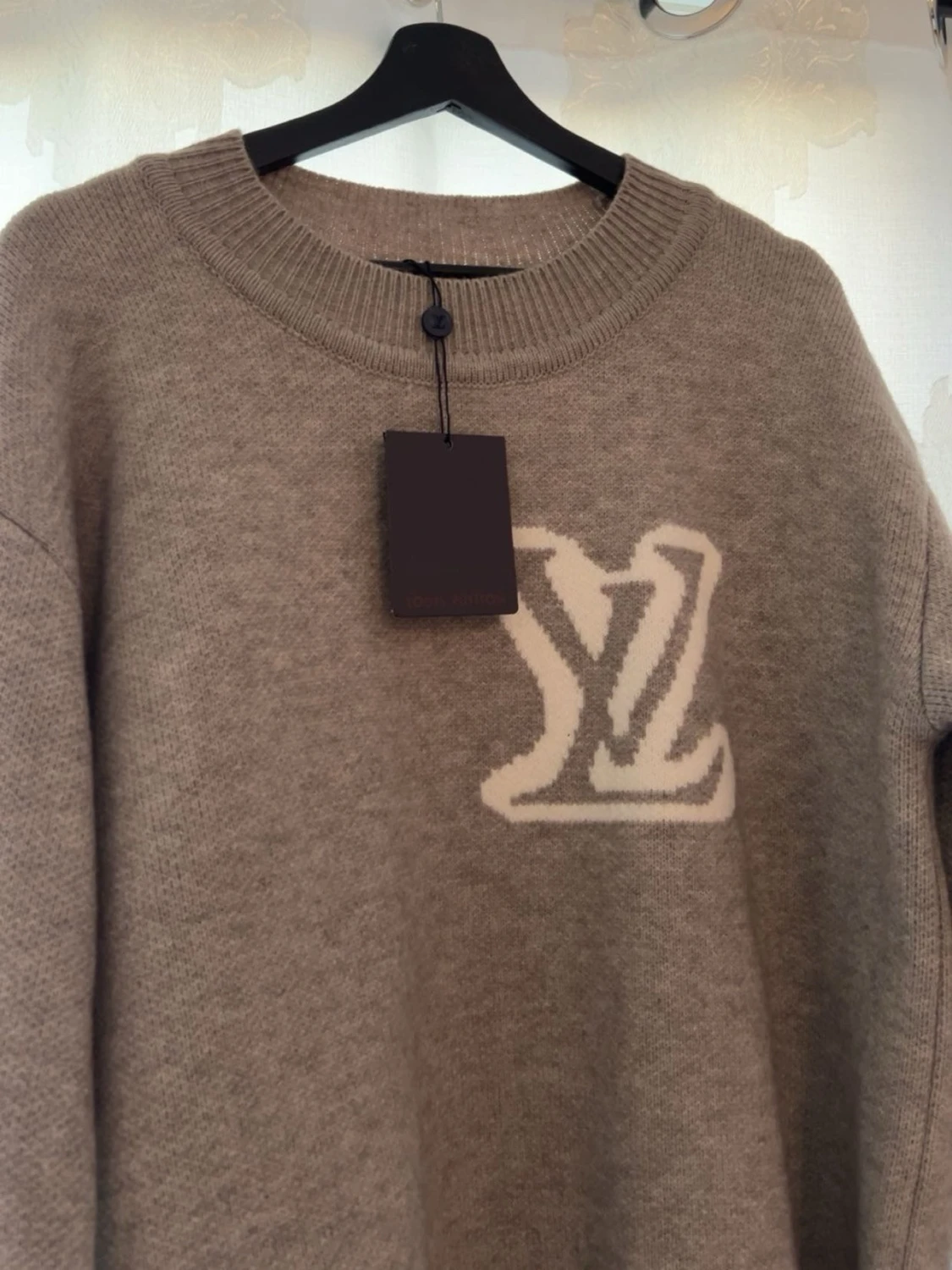 Grå stickad tröja  - 4