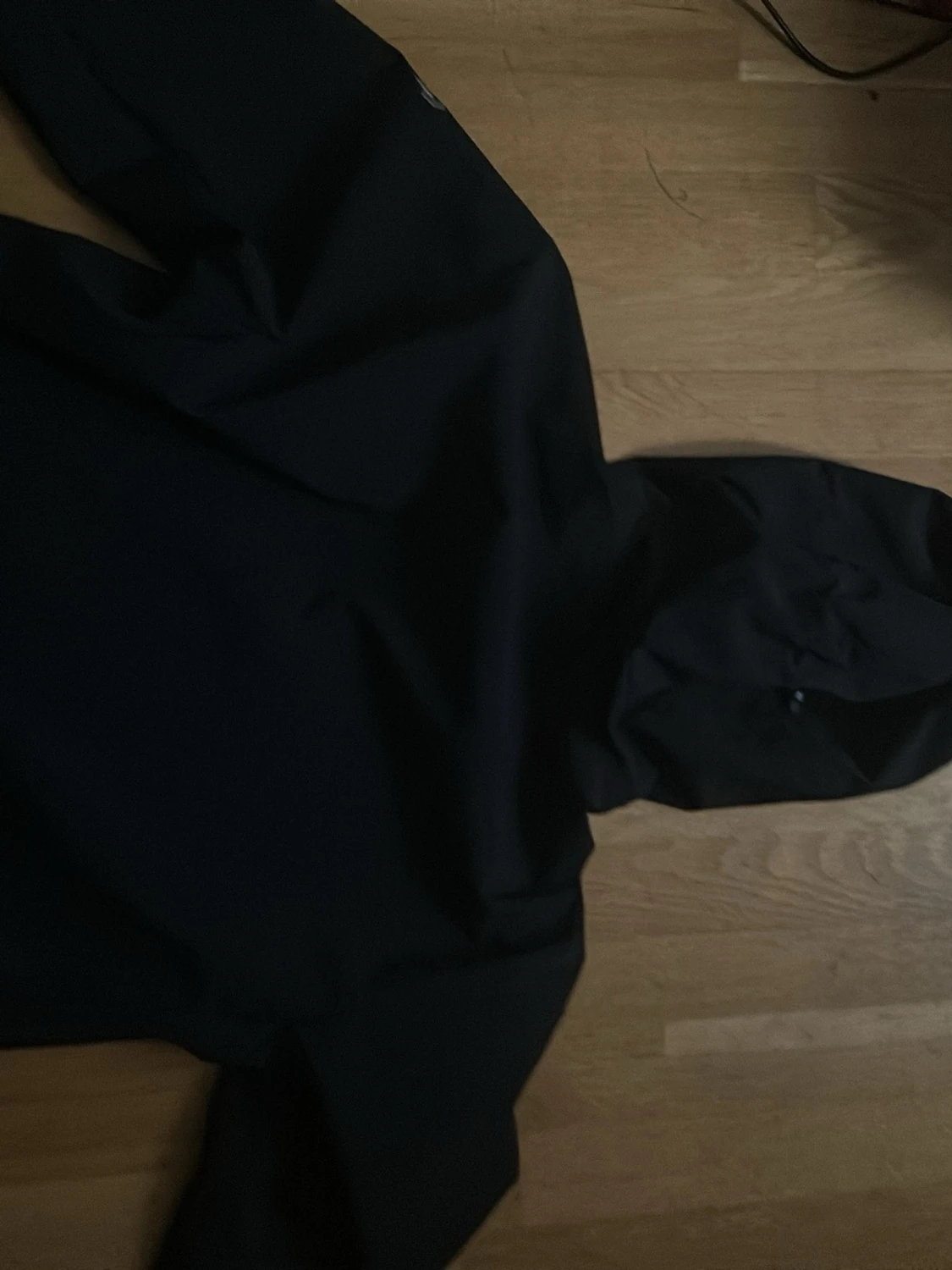 Svart vindjacka från Peak Performance - 1