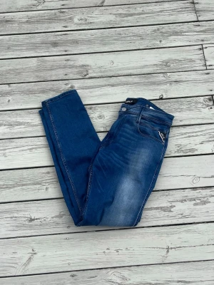 Replay jeans - Replay jeans i mycket bra skick! Skriv om du har några frågor eller funderingar