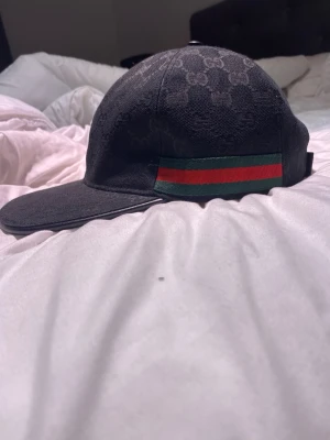 GG keps canva svart  - Hej! Säljer en GG keps som är svart. Jätte fin i storlek M