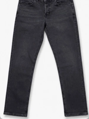 Svarta Dondup George jeans storlek w34 - Dondup George Jeans svarta storlek W34 mycket bra skick sitter bra, hör av dig vid frågor😃