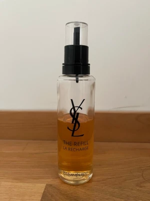 Yves Saint Laurent The Refill parfym - Har bara använt halva. Hela flaskan är 100 ml men det är ungefär 50 ml kvar