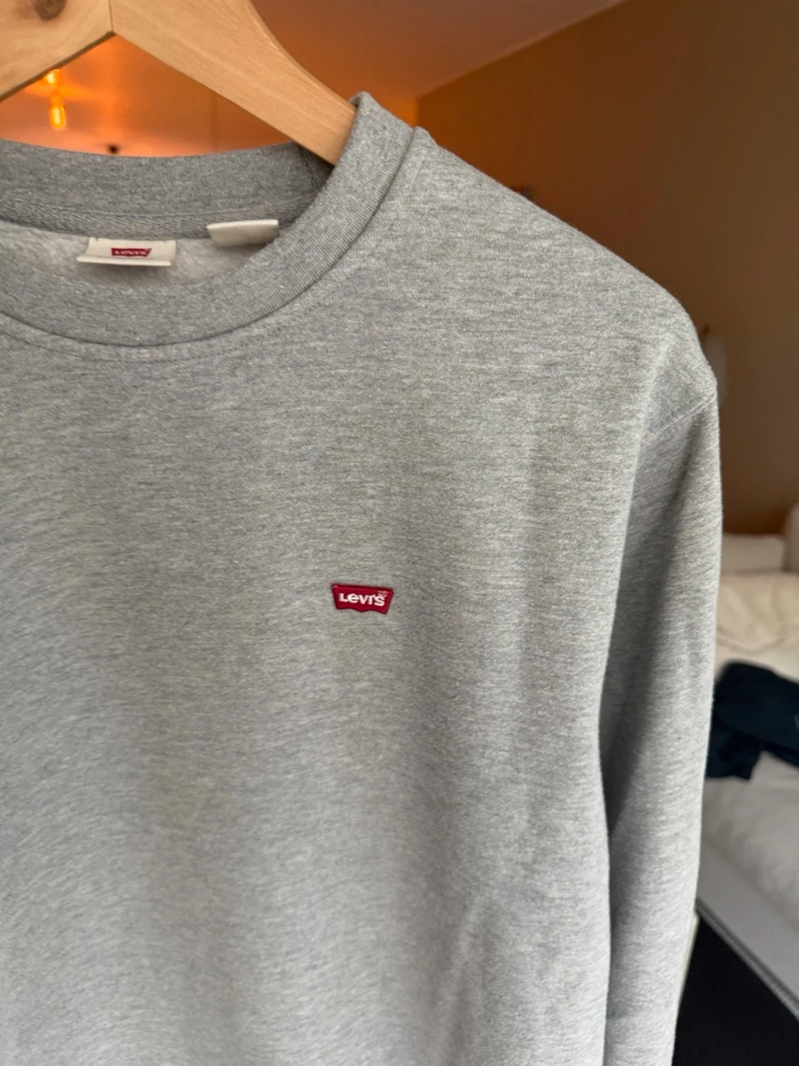 Grå sweatshirt från Levi's - 1