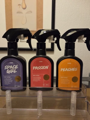 Parfym testers 2ml perfume split bundle scent body spray body mist  - Perfume testers set  1x 2ml Lush Space Girl   1x 2ml Lush Passion  1x 2ml Lush Peaches  Please check out my other listings for more testers  If you only want to buy a tester separately just let me know