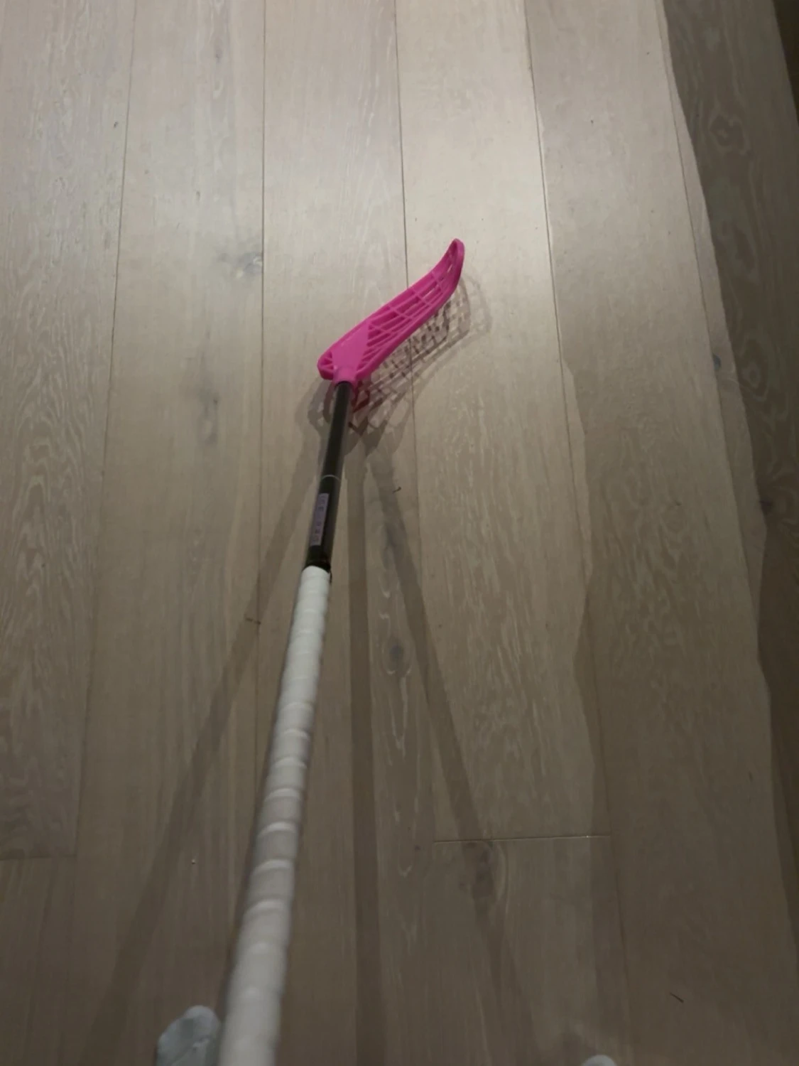 Innebandyklubba med rosa blad - 2