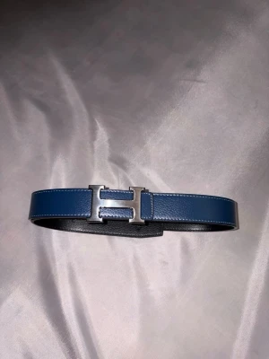 Blå H bälte  - Ifall ni har några funderingar är de bara att fråga 