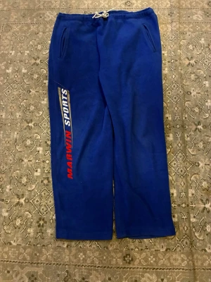 Vintage Marwin Sports sweatpants - They got a little hole on the left leg at the bottom but other then that good condition 