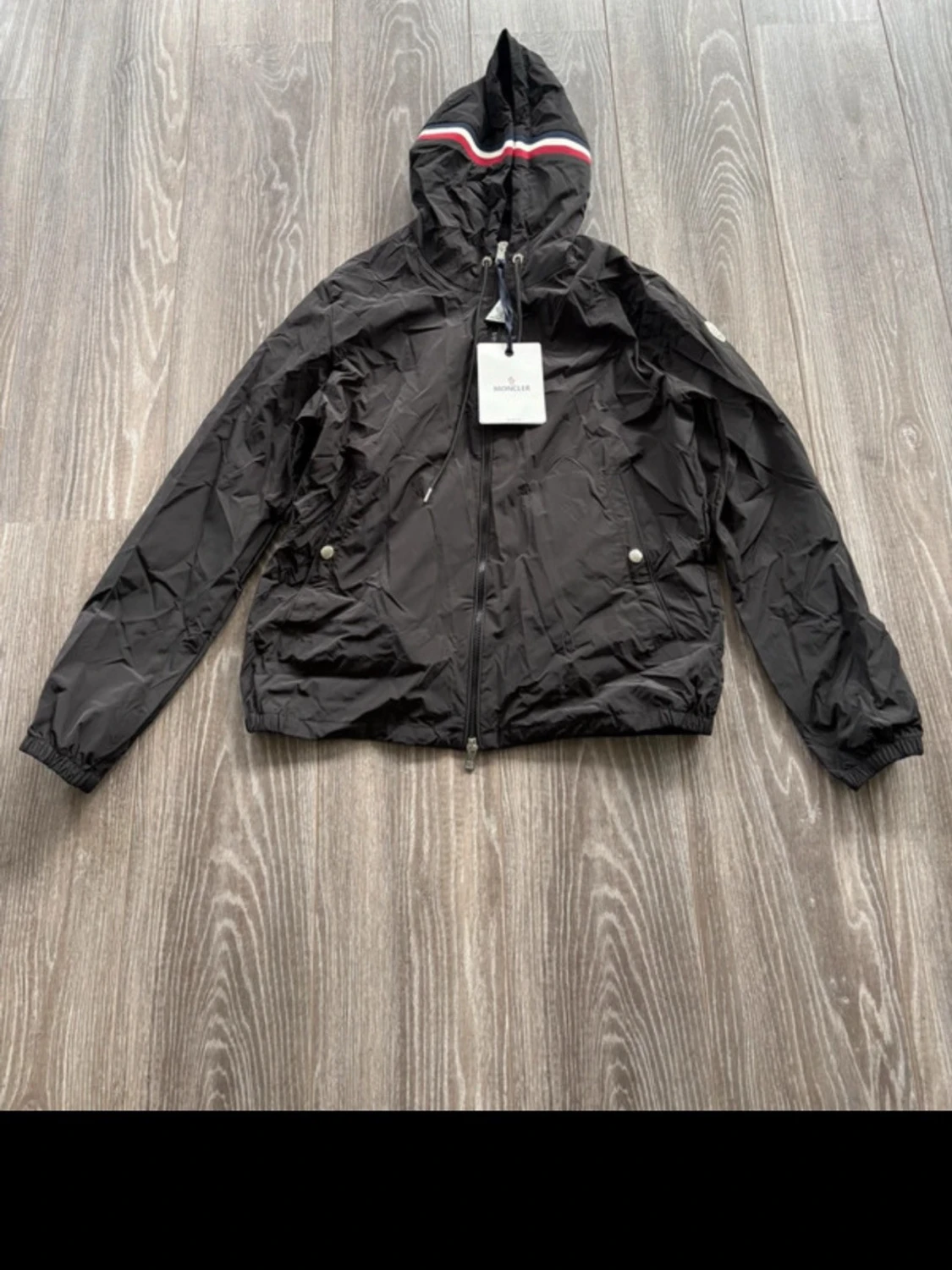 Svart vindjacka f - 1