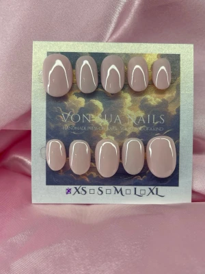 BabyPink (XS);ExtraShortOval  - Babypink, handgjort i XS: 14 mm, 11 mm, 11,5 mm, 10 mm, 8 mm 