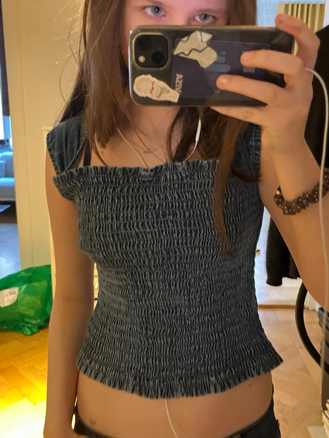 Blå smockad croppad topp - 1