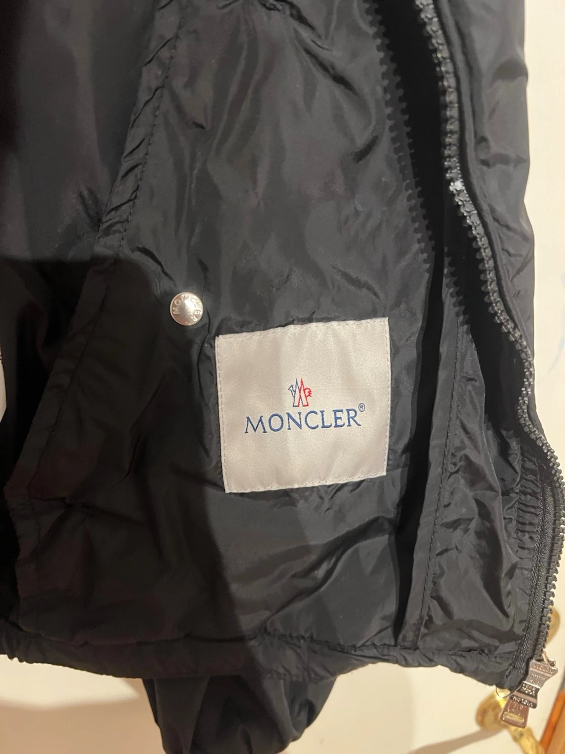 Svart vindjacka från Moncler - 3