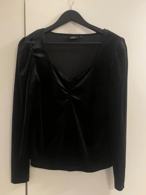 Topp / top, size: M (Kappahl) 🍀 - Skick / condition: 5/5.