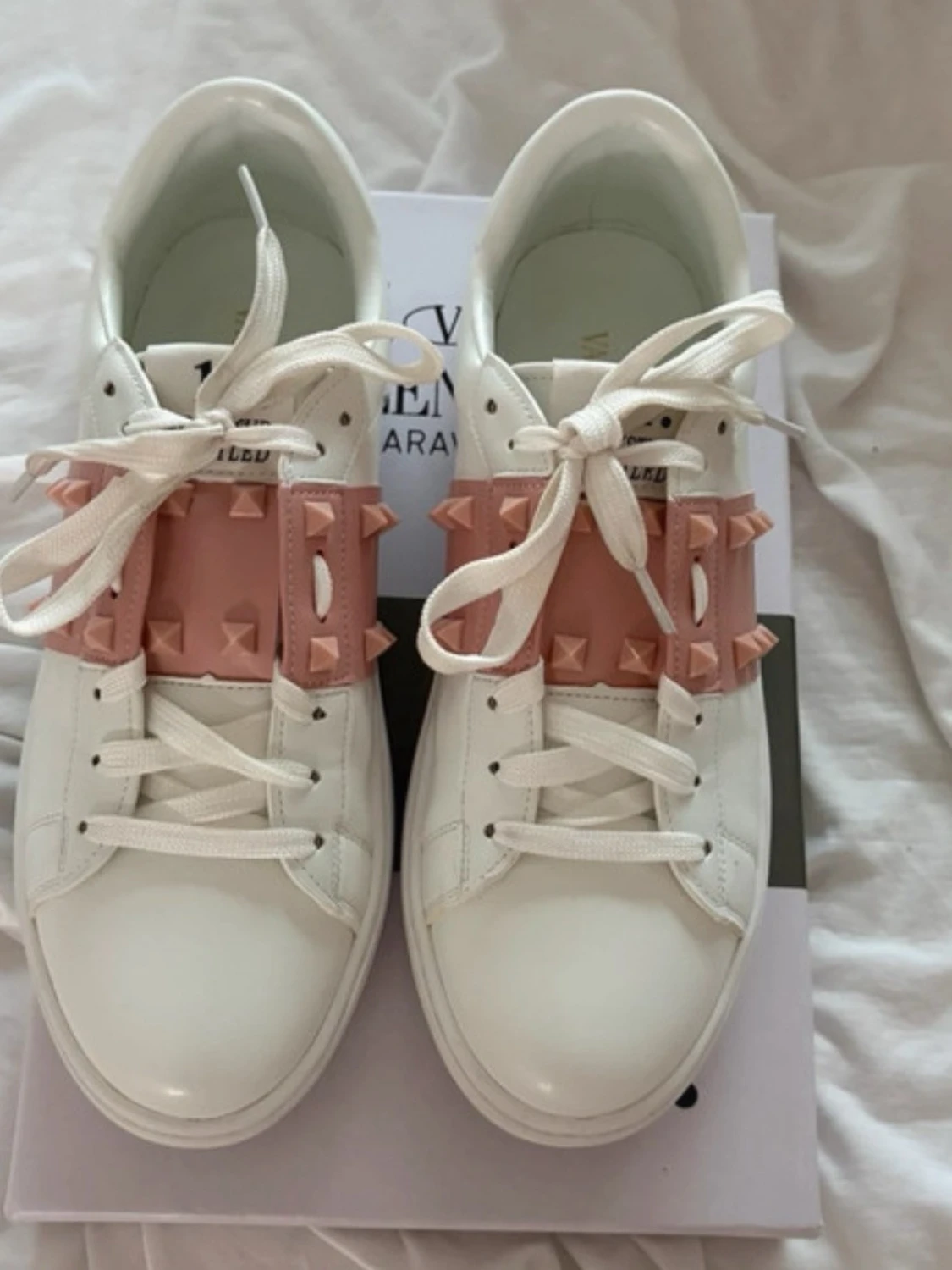 Valentino Garavani Rockstud sneakers – vit/rosa – strl 39 - 1