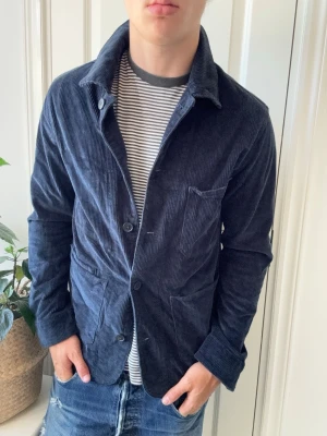Selected Manchester overshirt  - Selected Manchester overshirt, Inga defekter! Modellen i bilderna är 180 cm 75 kg och bär Storlek M , Kom med frågor! 🌟 (Kan gå ned i pris vid köp av paket 😉) 