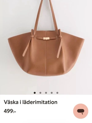 Letar efter denna väska från Lindex - Sälj gärna den till mig! Helst under 500kr🥰