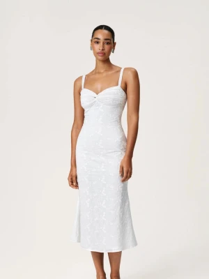 Adoore belgatto midi dress - Säljer denna då den endast är använd vid ett tillfälle och ej kommer till användning som jag tänkt. I jättefint skick och även slut i lager 