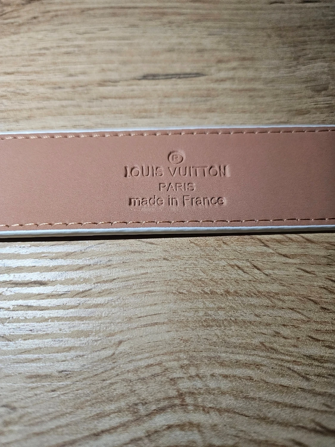 Vitt och grått bälte - 1