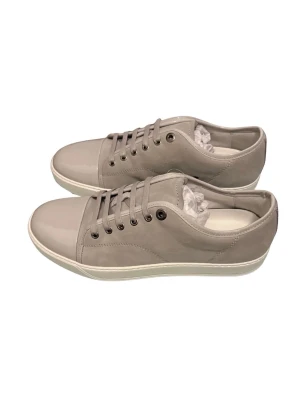 Lanvin skor beige - Skriv för fler bilder  Färg - Beige/Grå  Märke - Lanvin  Storlek - 8/ 42-43  Skick- Helt nya