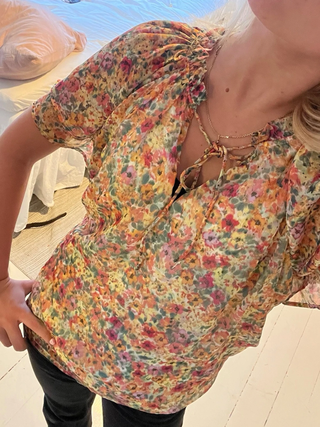 blommig blus - 2