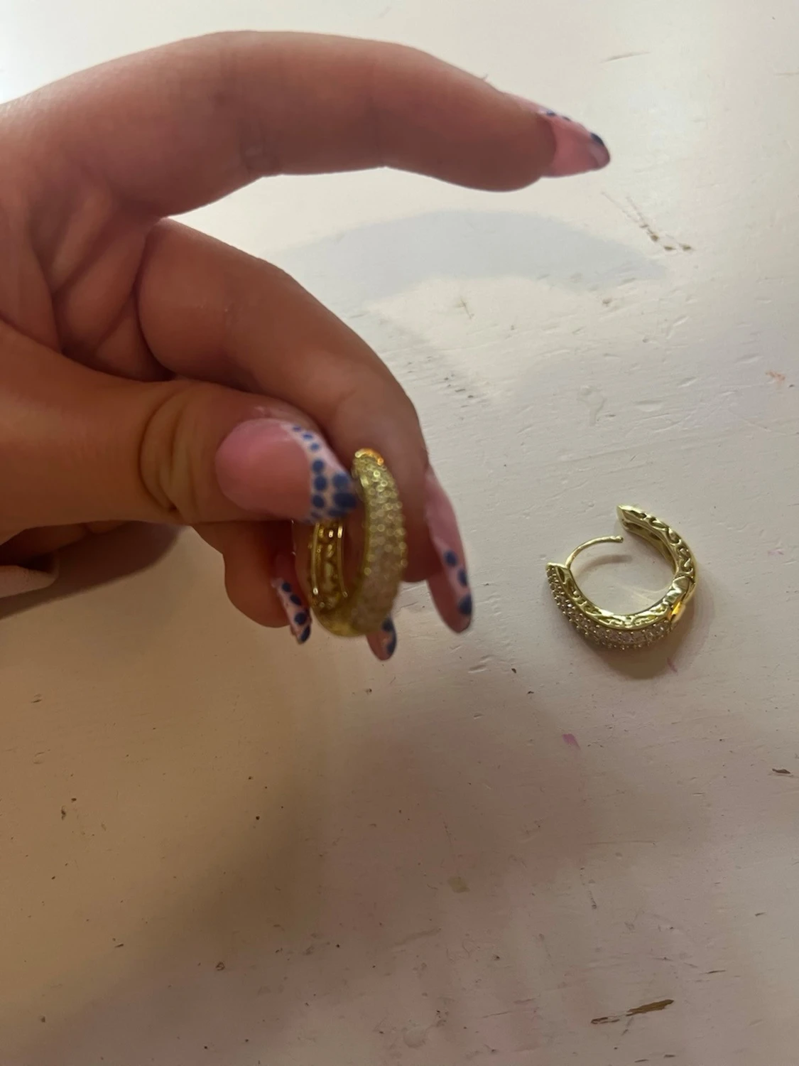 Guldpläterade creoler med mönster - 1