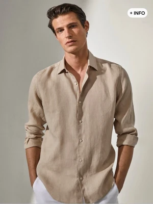 Beige skjorta från !Solid - Säljer min Beige skjorta 🌊🇮🇹🍋, som jag har aldrig använt som jag köpte för 600kr, riktigt fett och stiligt skjorta 