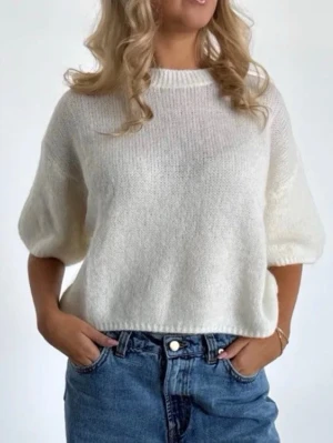 Kortärmad stickad tröja  - Jätte fin kortärmad stickad tröja ❤️