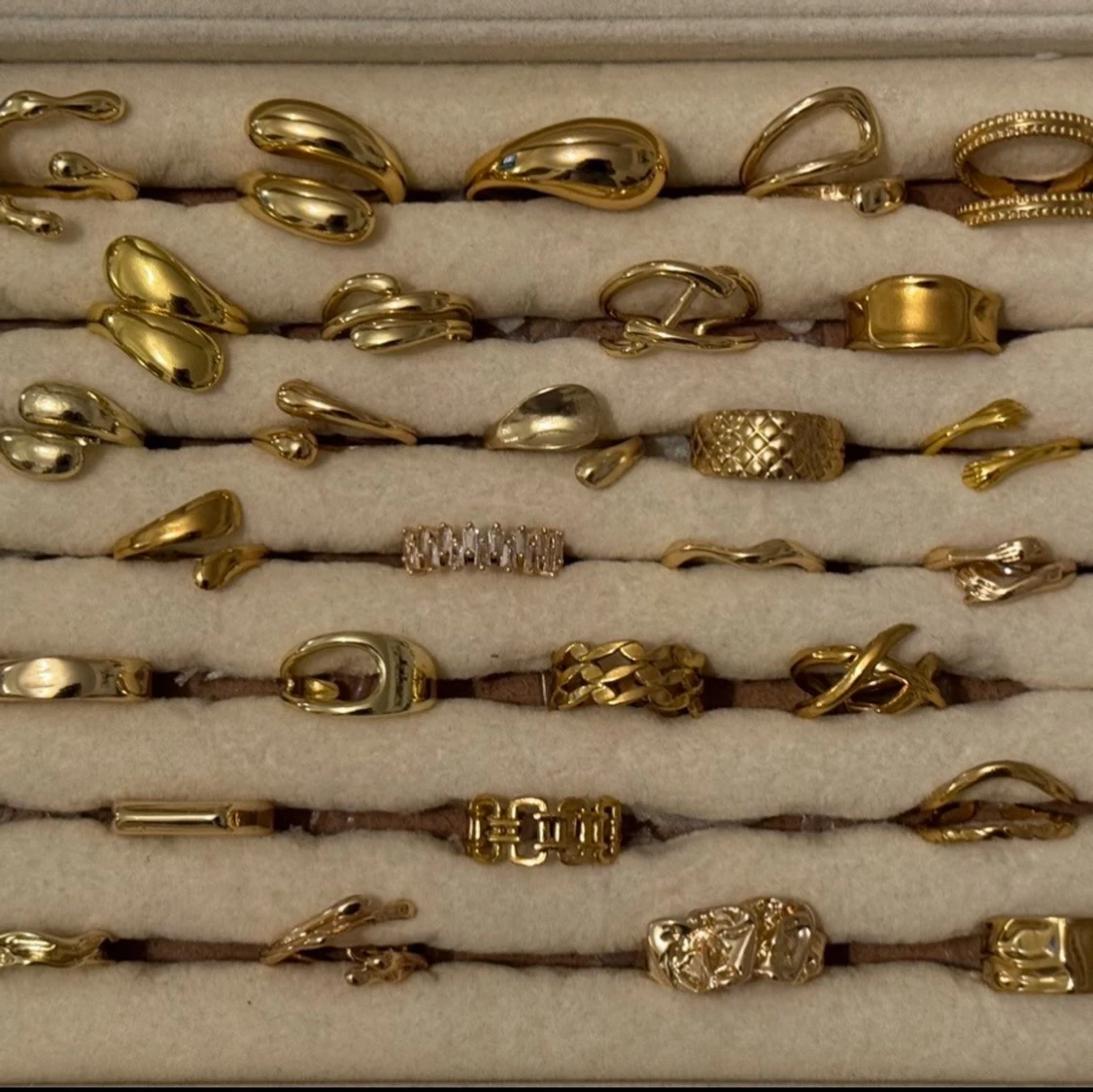 Guld pläterade ring  - 91