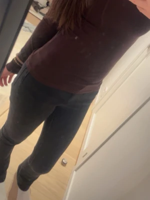 Svarta bootcut jeans Gina tricot - Gina jeans bootcur svarta 