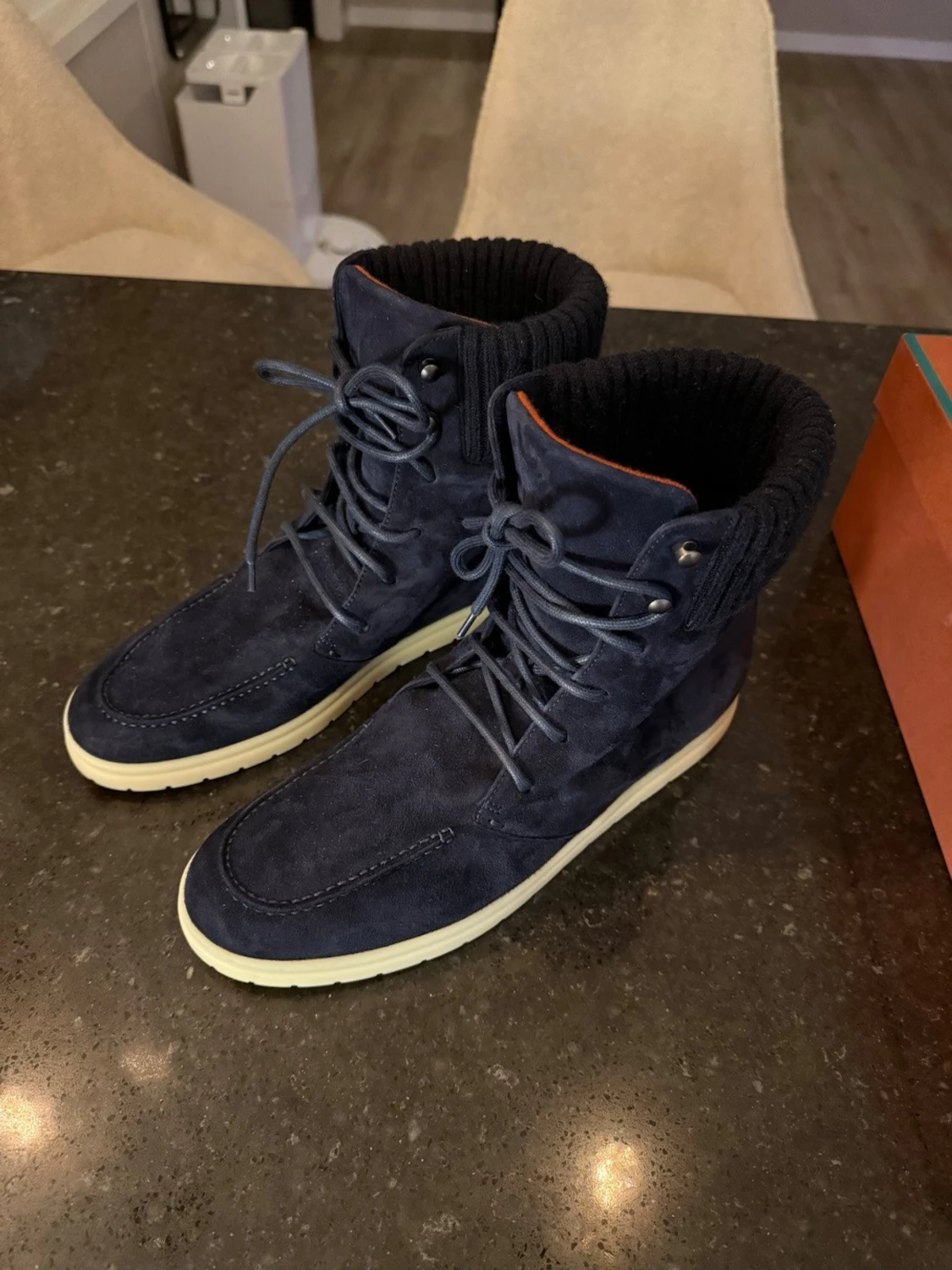 Loro piana Ontario walk