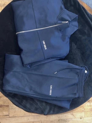 Les deux tracksuit  - Stl L knappt använd jätte snygg och fin 