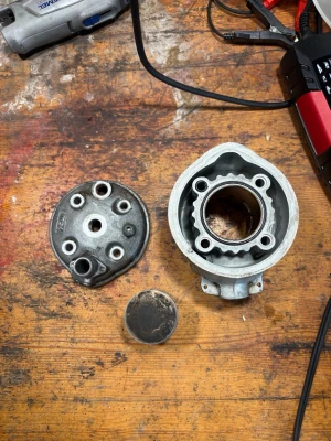 70cc airsal racing (am6) - Haft cyllen i cirka en månad sen va jag sugen på större trim så skaffade 77br, cyllen är som ny perfekt om man vill uppgradera från 50cc för ett billigt pris. (Kom med bud kan släppa den för mycket mindre)