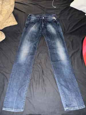 Replay jeans  - Säljer ett par riktigt feta replay jeans i bra skick! De är storlek 29/34. Bara höra av sig vid frågor!! Kan fås till mycket bra pris vid snabb affär!!!