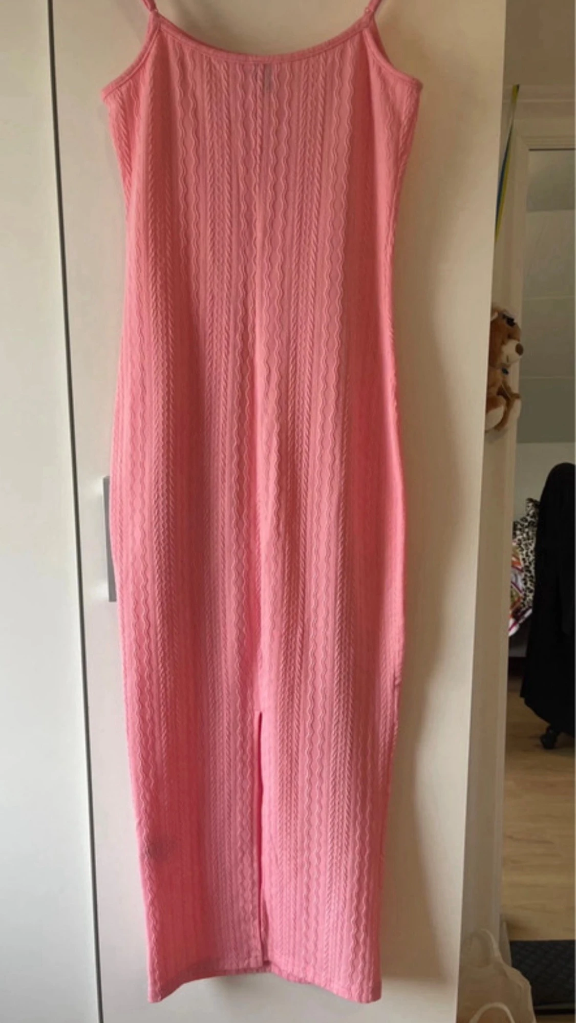 Rosa ribbad långklänning - 4
