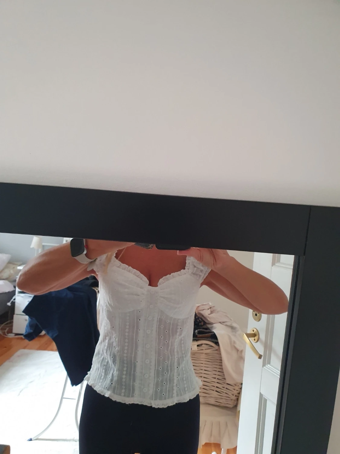 Vit spetsblus med knappar - 2