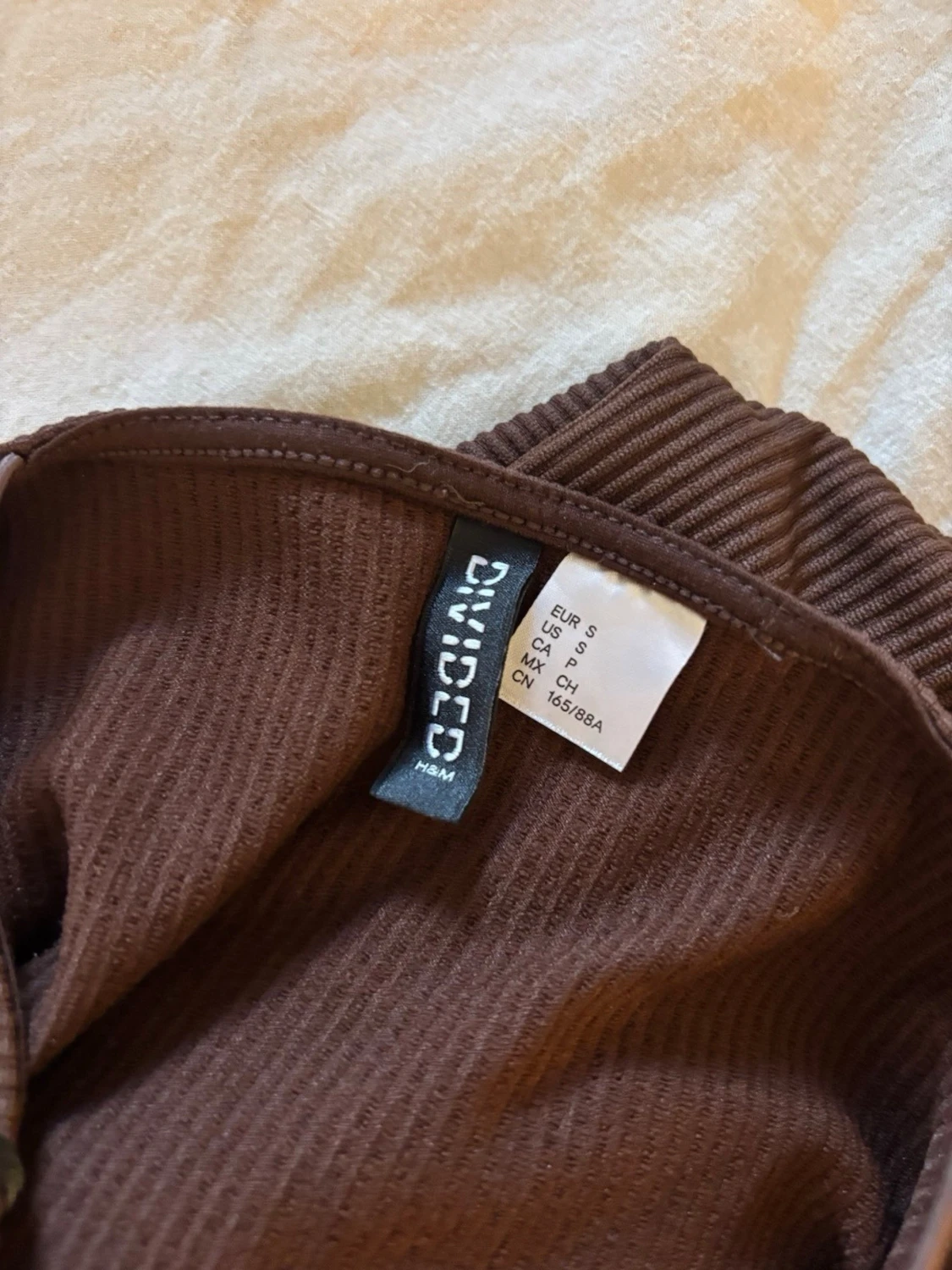 Brun one shoulder ribbad klänning - 2