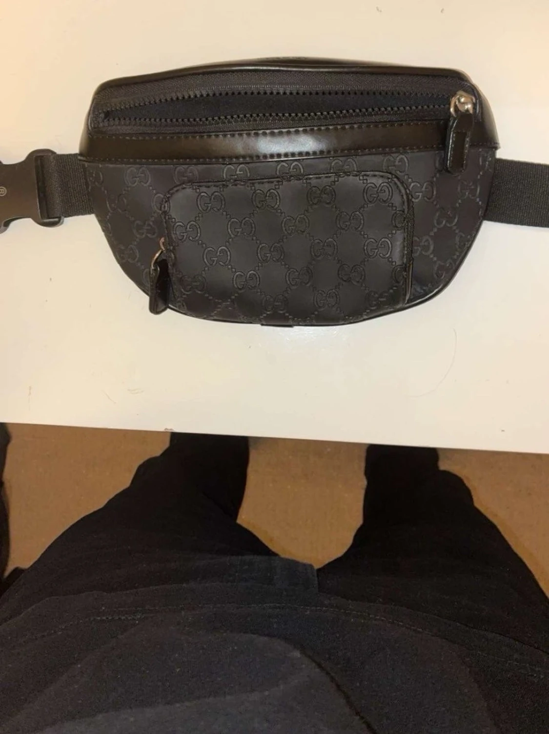 Svart axelväska från Gg - 1