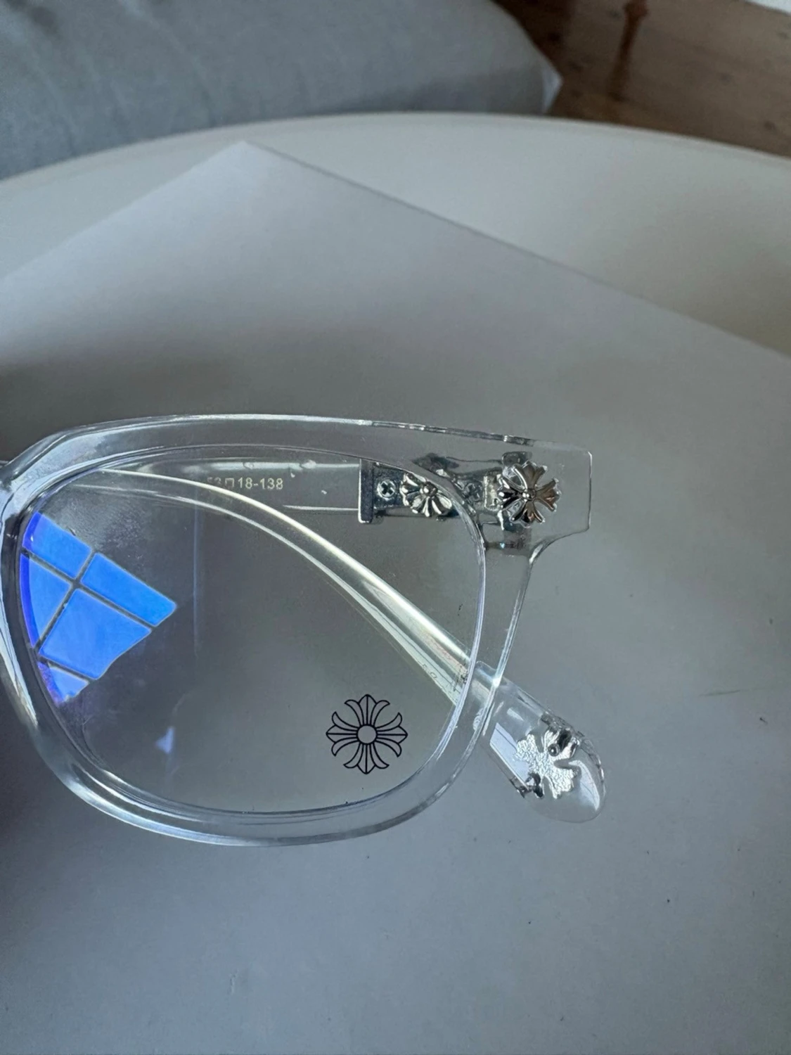 Transparenta fyrkantiga solglasögon chrome hearts - 2