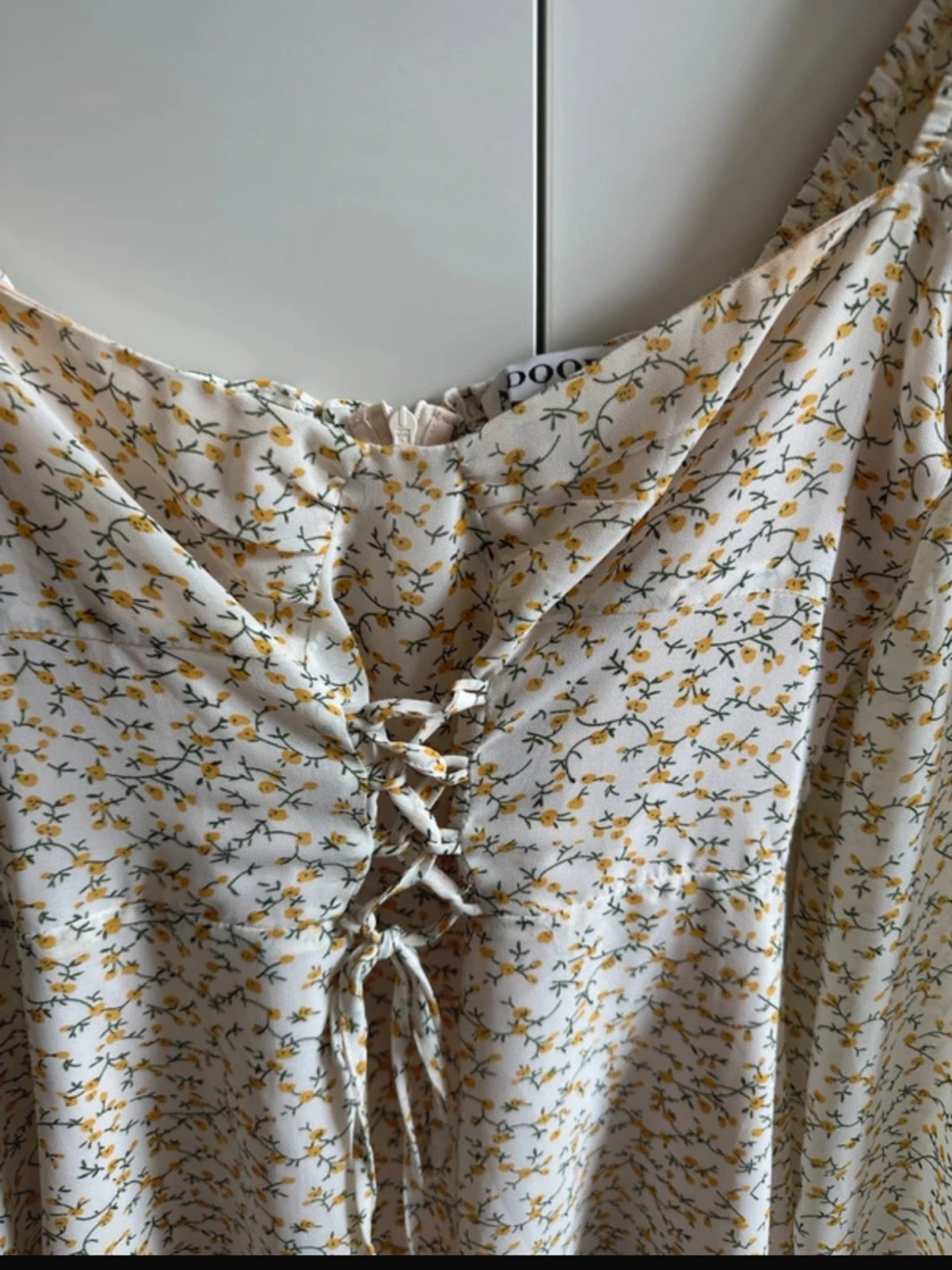 Blommig vit klänning adoore  - 1