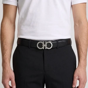 Ferragamo bälte svart strl 115cm - Högkvalitativ replika   Storlek: 115cm  Pris: 349kr Leverans: Skickas inom 24 timmar Lager: Begränsat antal.