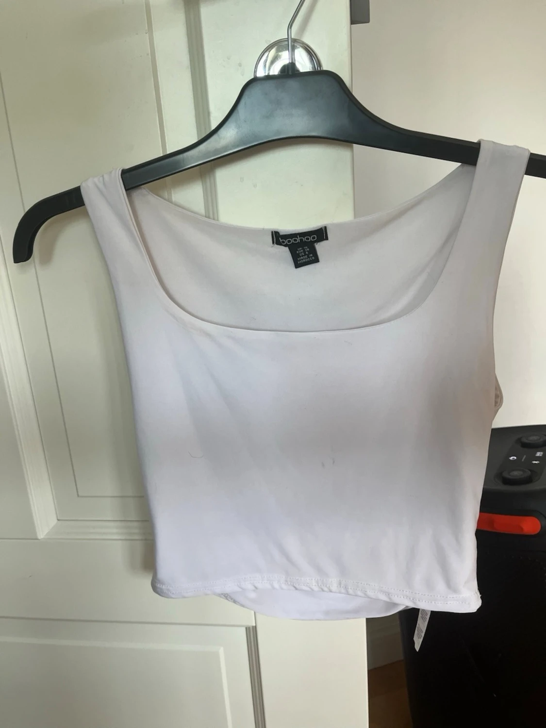 Vit croppad linnetopp från Boohoo