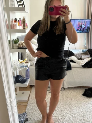 Lädershorts  - Superfina