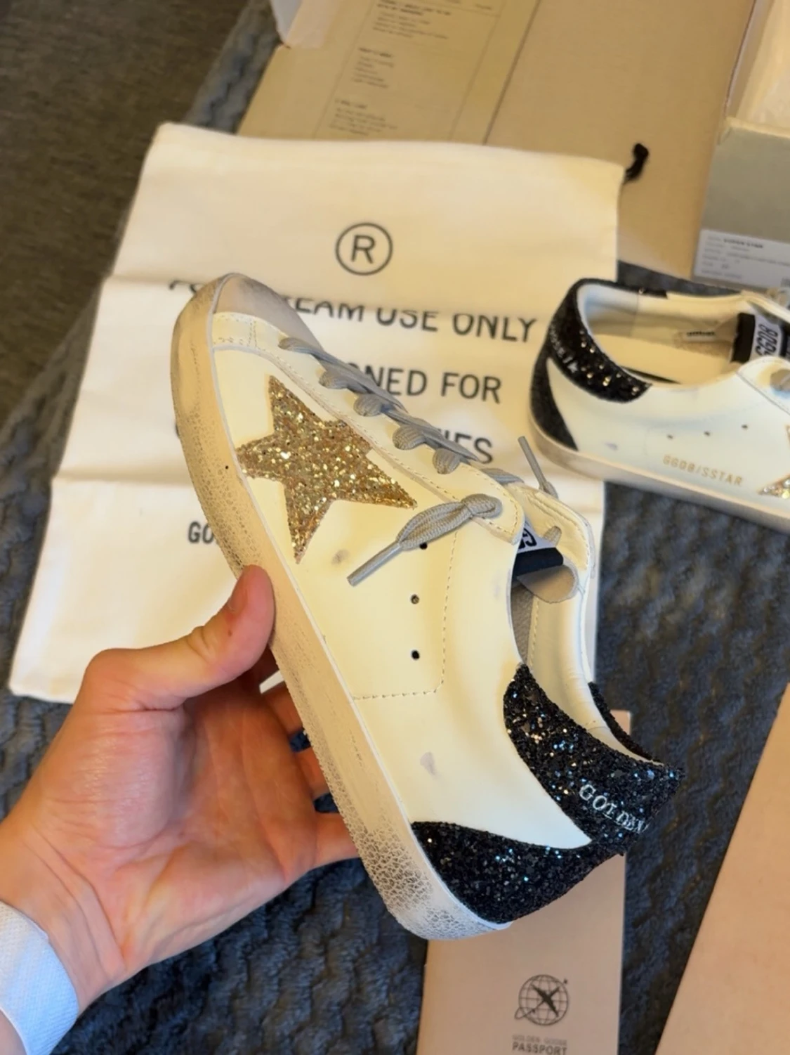 Golden goose sneakers med glitterstjärna - 1