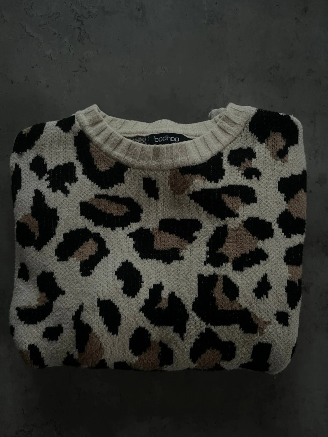 Leopardmönstrad stickad tröja 