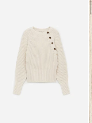 ARKET stickad tröja - Säljer denna stickade tröja från arket, nypris 990kr🥰jättebra skick! Storlek L men sitter som S