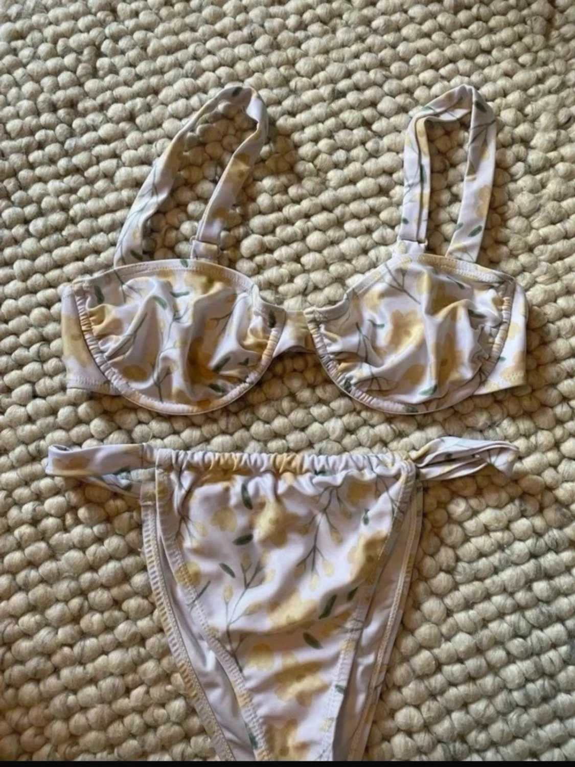 Supersöt bikini med blommor - 1